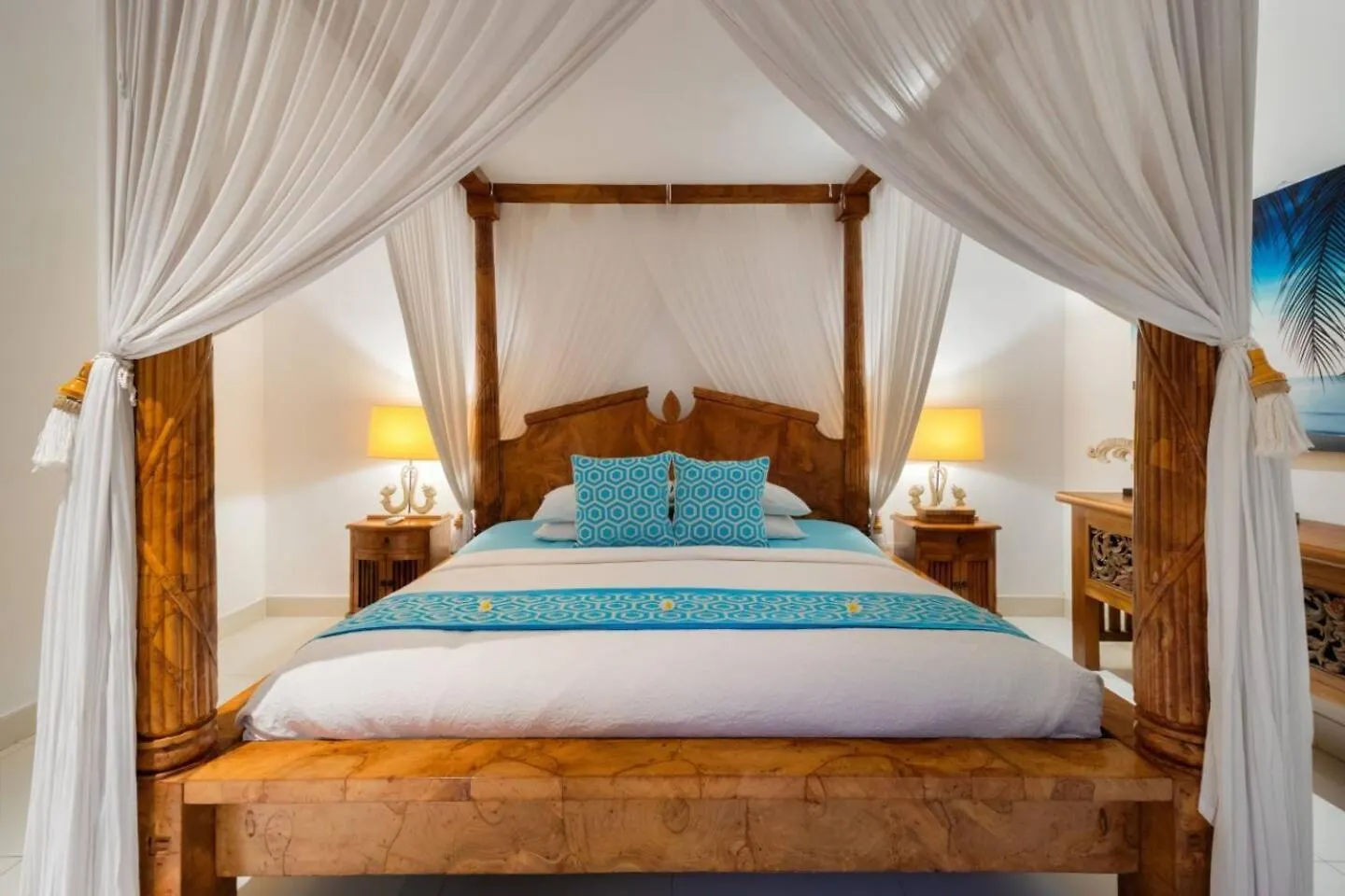 Villa Super Value 3 Bed, Central Seminyak, Walk To Beach